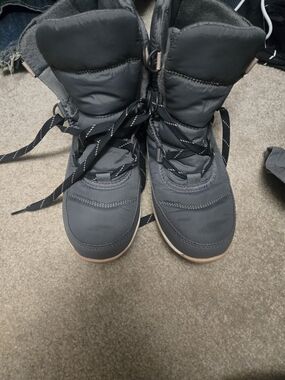 Sorel Gray Plush-Lined Winter Boots